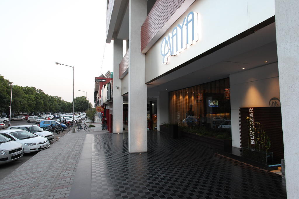 Maya Hotel Chandigarh Ngoại thất bức ảnh